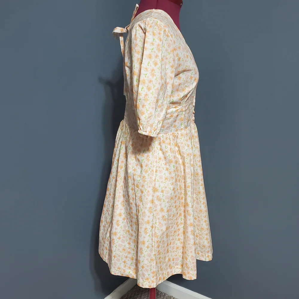 Porter St Peach Floral Mini Dress with Scalloped Neckline Cotton Women's Size M - Picture 6 of 8
